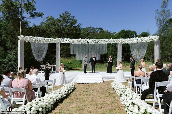 Siêu đám cưới 23 tỷ toàn kim cương và pha lê, danh tính cô dâu chú rể càng bất ngờ-6