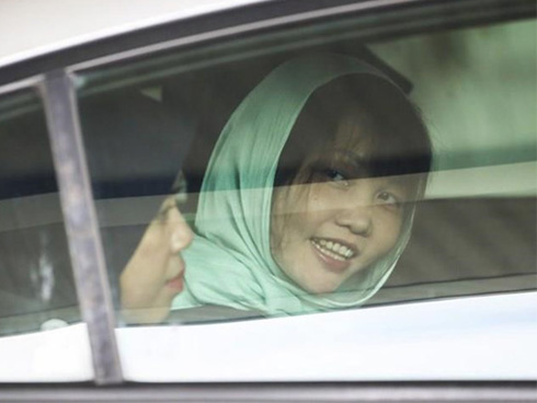 Đoàn Thị Hương - từ chiếc áo LOL đến nụ cười cô gái vừa thoát án tử-7