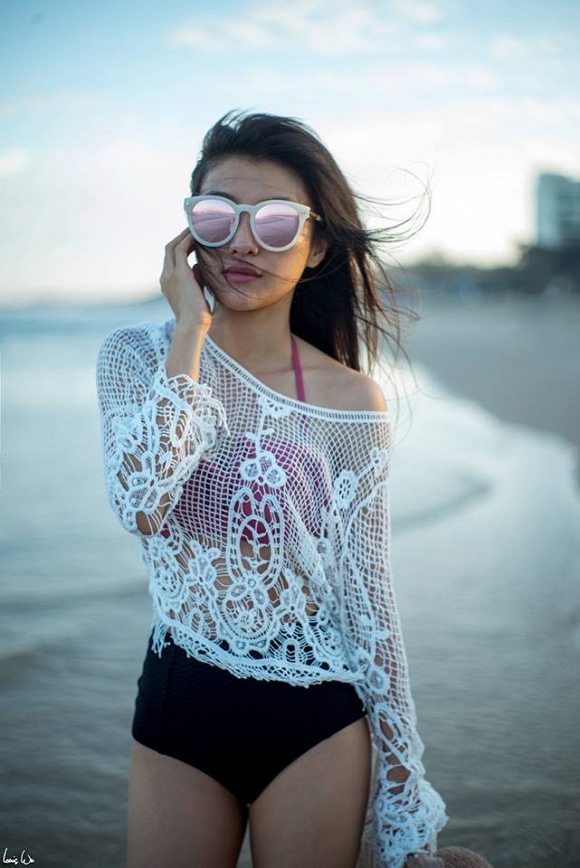 Tiêu Châu Như Quỳnh rắc thính với loạt hình táo bạo trong ngày Cá tháng 4-4