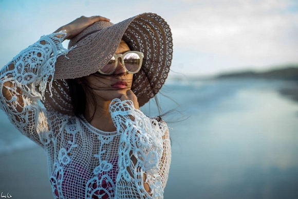 Tiêu Châu Như Quỳnh rắc thính với loạt hình táo bạo trong ngày Cá tháng 4-12