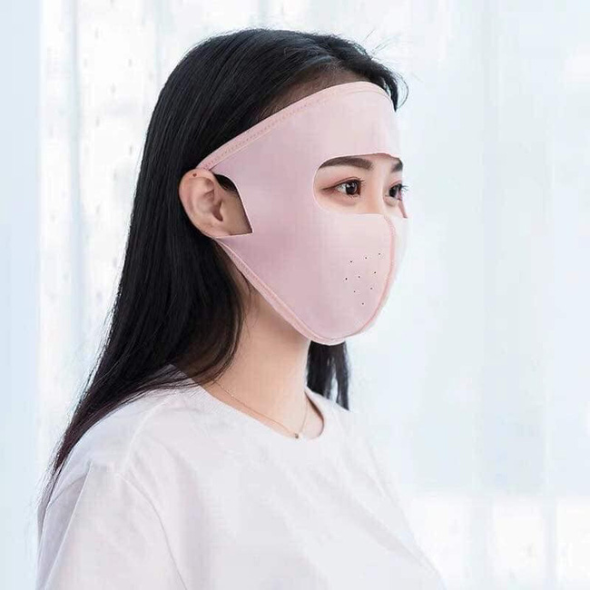 Hè năm nay chị em lại đổ xô đi mua khẩu trang ninja kín mít, hở mỗi 2 con mắt-1