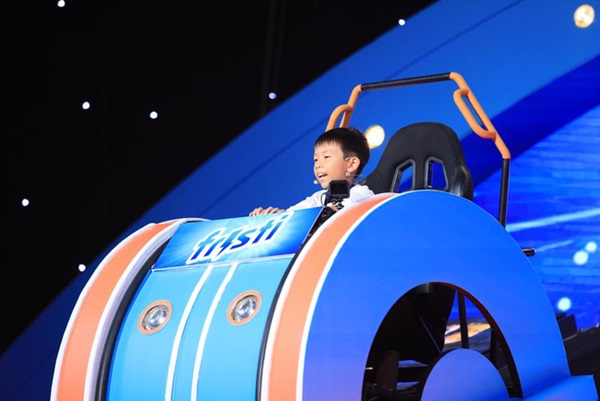 Nhanh như chớp nhí: Cả trường quay hụt hẫng khi bé 7 tuổi đánh rơi” 50 triệu-1