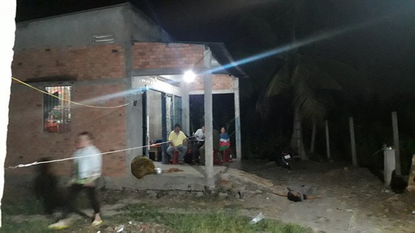 Con gái lạnh lùng dùng dao đâm chết mẹ ruột-2