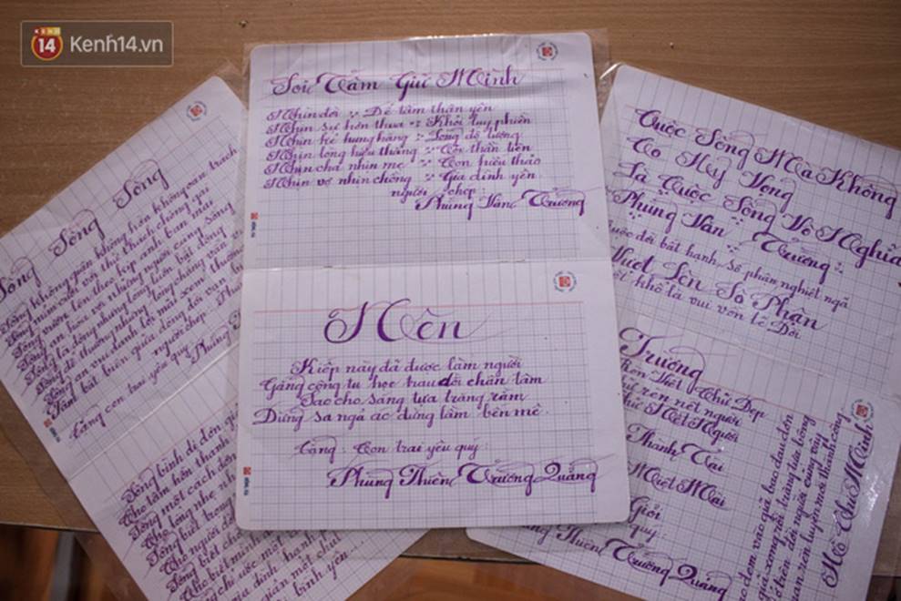 Chuyện về người thầy liệt tay chân, viết chữ bằng miệng vẫn dạy học cho trẻ em nghèo: Tôi không đi chữa bệnh vì có xu nào dành hết cho con ăn học-5