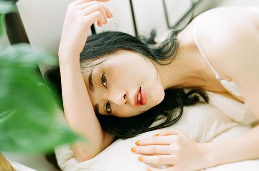 Phương Oanh ‘Quỳnh búp bê’ tung ảnh giường chiếu nóng bỏng-5