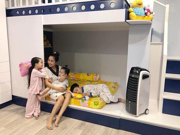 Cuộc sống giàu sang của Ốc Thanh Vân với người chồng kém sắc, từng là học sinh cá biệt-5