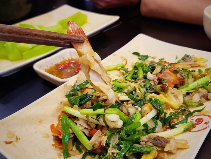 Điểm mặt 4 quán ốc ngon, menu phong phú mà giá lại mềm, chị em Hà Nội mau rủ nhau đi đánh chén ngày mưa gió-2