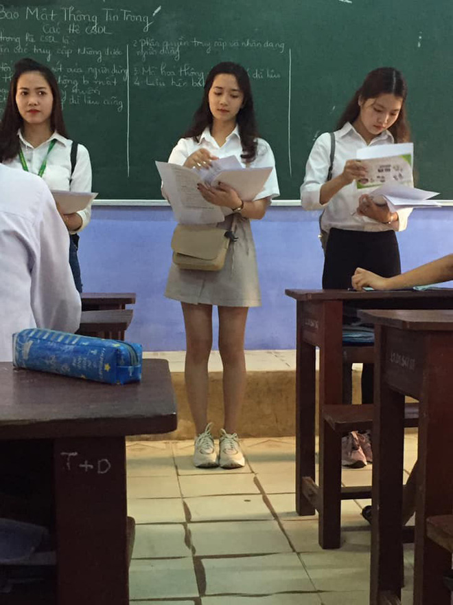 Đi tư vấn hướng nghiệp ở trường cấp 3, nữ sinh Nông Lâm được xin info ầm ầm-2