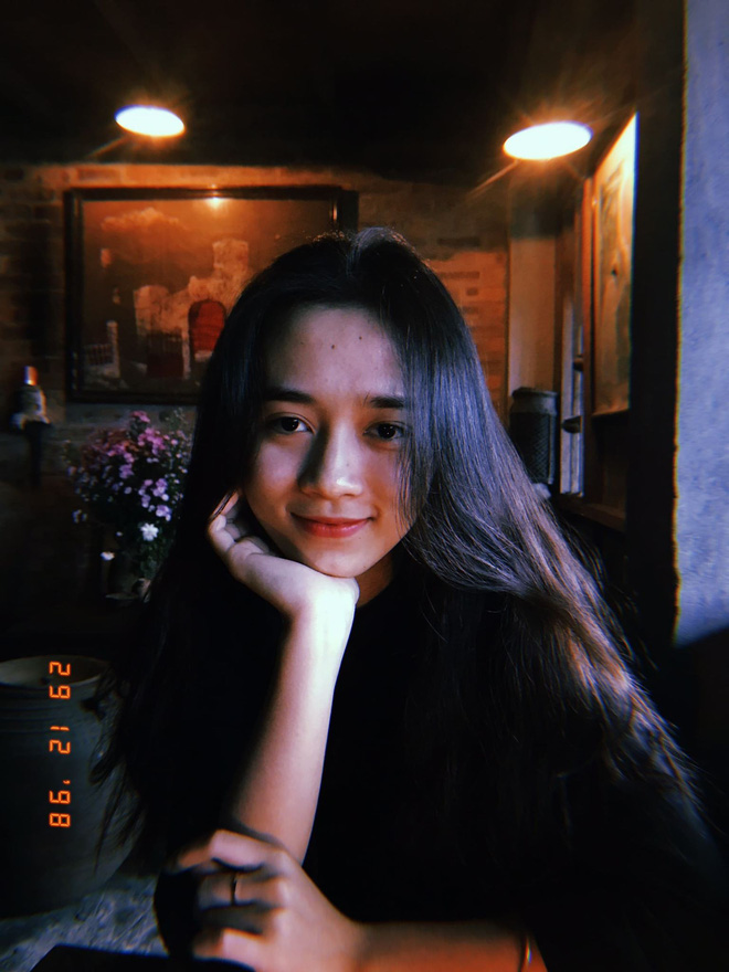 Đi tư vấn hướng nghiệp ở trường cấp 3, nữ sinh Nông Lâm được xin info ầm ầm-12