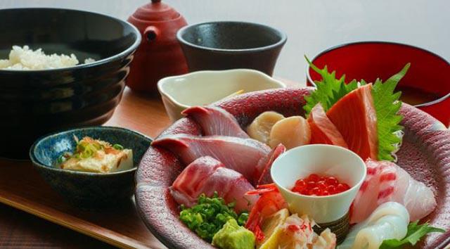 Tại sao người Nhật ăn cá sống mỗi ngày mà không sợ bị nhiễm ký sinh trùng-1