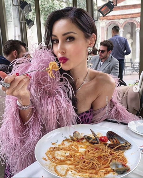 Cuộc sống của cô nàng siêu mẫu lấy chồng tỷ phú xấu nhất Macau sau 7 năm kết hôn khiến ai nấy đều choáng váng-8