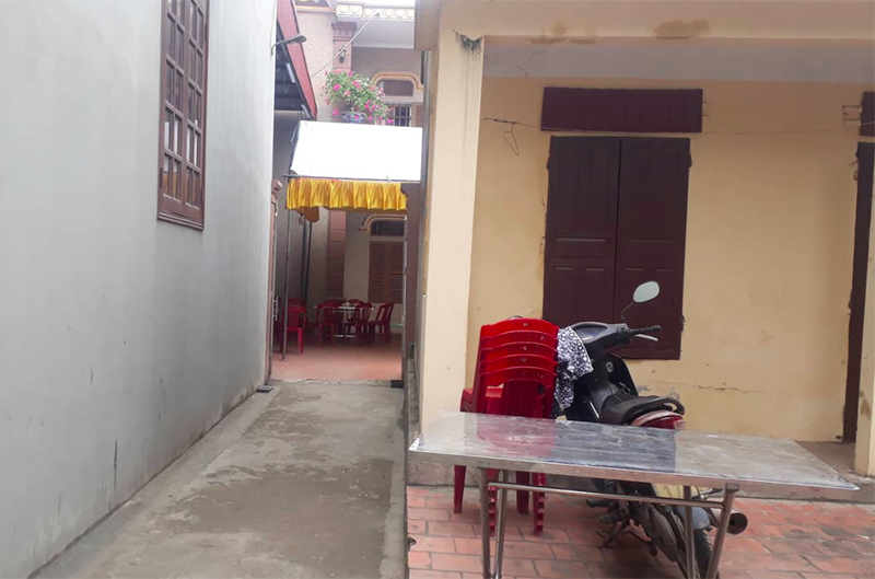 Vụ cô gái bị đâm nhiều nhát tử vong ở Ninh Bình: Con gọi về cầu cứu tôi khi bạn trai cũ chốt cửa xe, không cho nó xuống-2