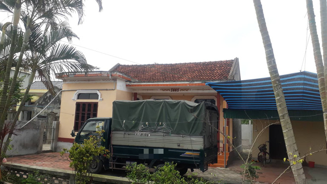 Vụ cô gái bị đâm nhiều nhát tử vong ở Ninh Bình: Con gọi về cầu cứu tôi khi bạn trai cũ chốt cửa xe, không cho nó xuống-3