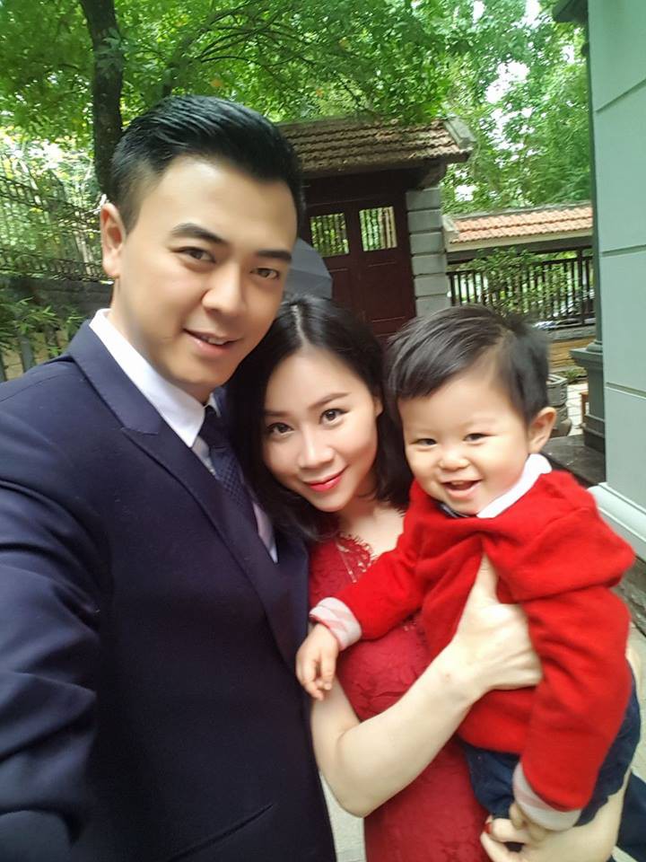 Từng bị gièm pha nhan sắc lúc mới cưới, vợ MC Tuấn Tú gây bất ngờ khi lão hóa ngược ở tuổi 35-7