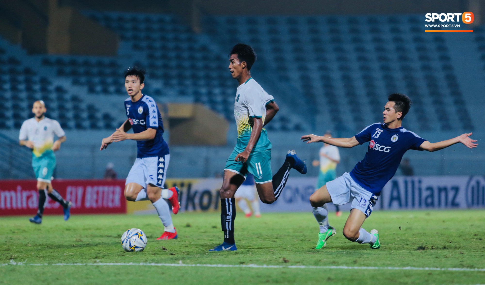 HLV Park Hang Seo, thủ môn Tiến Dũng phản ứng đầy cảm xúc khi Hà Nội FC thua ở AFC Cup 2019-7