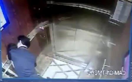 Đủ căn cứ khởi tố vụ án dâm ô bé gái ở thang máy chung cư Sài Gòn-2