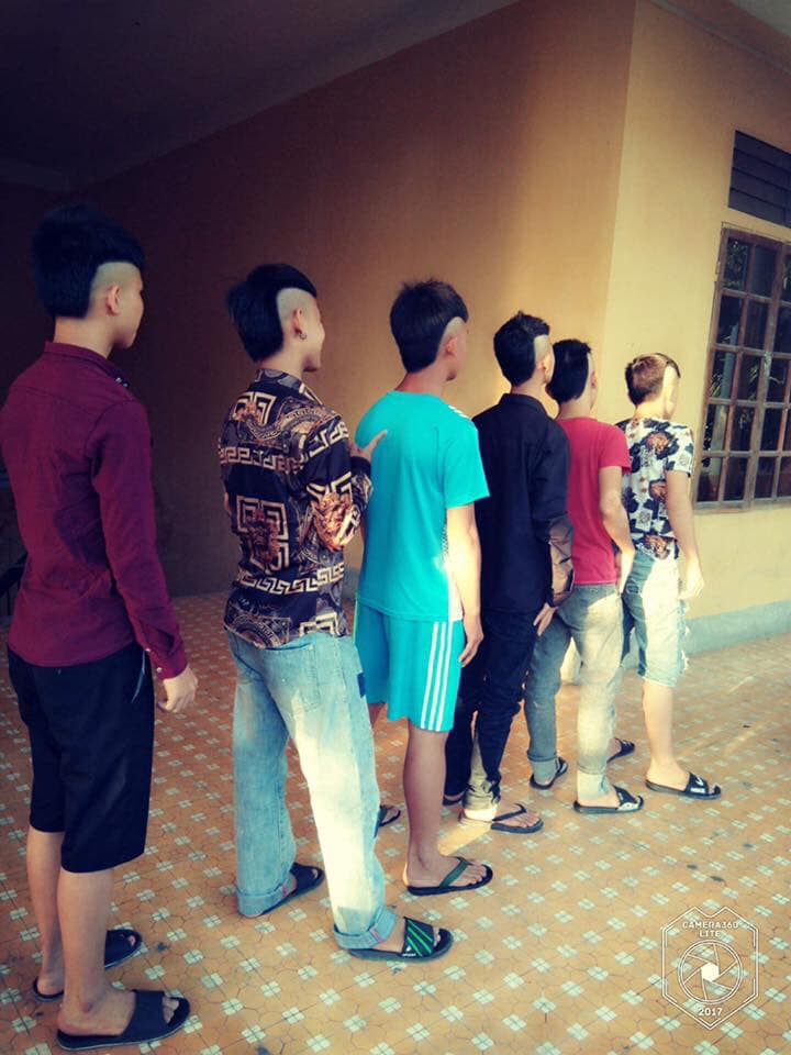 Không thể hiểu nổi vì sao kiểu thời trang, mái tóc kỳ dị của Khá Bảnh lại trở thành trend giới trẻ-7