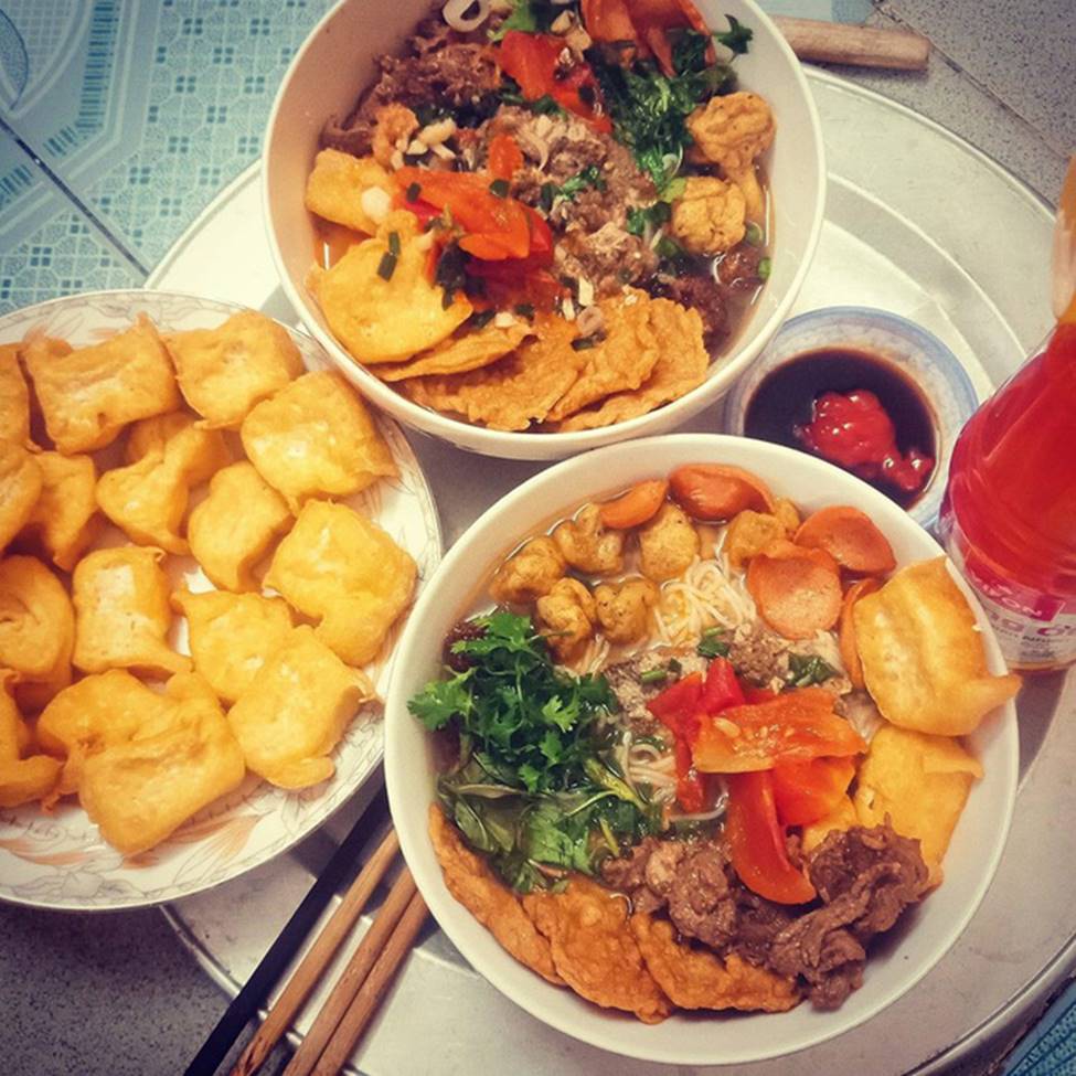 Nàng dâu trẻ được khen khéo nấu cơm đãi khách với 100k, chị em đồng loạt chỉ ra điều sơ suất-4