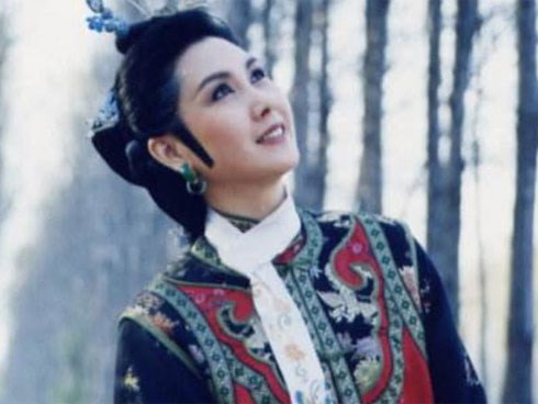 Vòng tình duyên luẩn quẩn của mỹ nhân phim 
