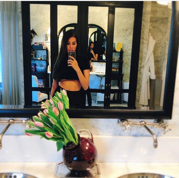 Bên trong căn nhà lớn, nội thất sang chảnh Phạm Hương đang ở ẩn tại Mỹ suốt 1 năm qua-6