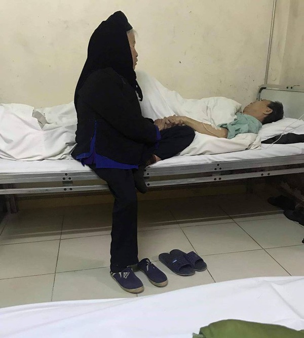 Phượt thủ 80 tuổi mặc chân đau vẫn lặn lội đường xa thăm chồng vì nhớ khiến giới trẻ cảm động rơi nước mắt-1