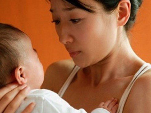 Con trai mới 3 tháng tuổi đã nhiễm bệnh hoa liễu, tôi chết điếng khi nhận kết quả thông báo và lời thú tội của chồng