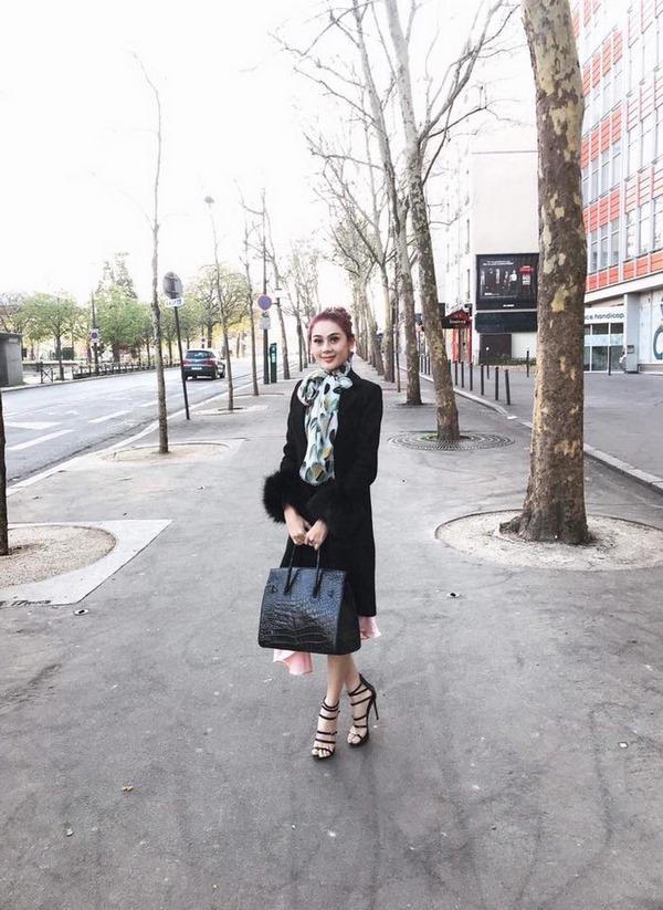 Từ xinh đẹp thành già nua, Lâm Khánh Chi thay đổi diện mạo đến bất ngờ cũng tại điều này-3