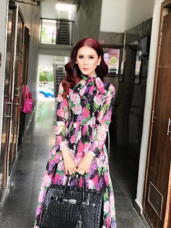 Từ xinh đẹp thành già nua, Lâm Khánh Chi thay đổi diện mạo đến bất ngờ cũng tại điều này-4