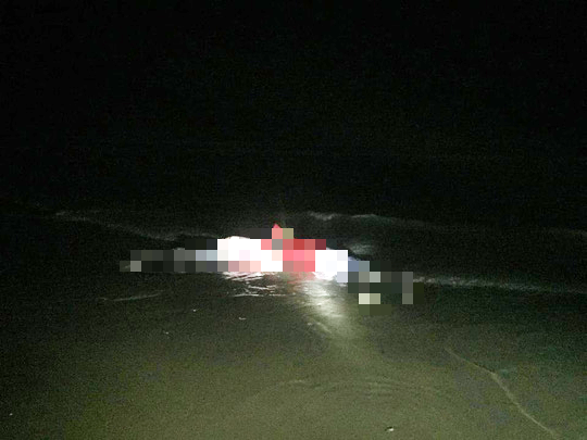 Điểm giống nhau kỳ lạ giữa hai thi thể phụ nữ trôi dạt vào bờ biển ở Hà Tĩnh-1