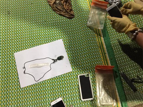 Điểm giống nhau kỳ lạ giữa hai thi thể phụ nữ trôi dạt vào bờ biển ở Hà Tĩnh