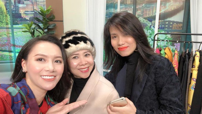 Không chỉ đôi mắt màu xám, MC Minh Hà từng nhiều lần khiến dân mạng sợ hết hồn vì nhan sắc lạ sau chỉnh ảnh-5