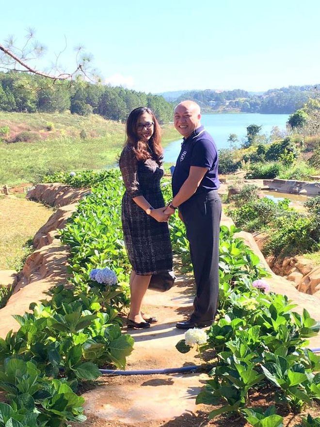 Cuộc sống viên mãn của BTV Vân Anh bên ông xã lớn hơn 21 tuổi-10