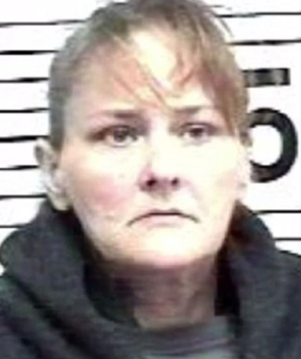 Vợ bầu la hét trong vũng máu rằng con bị rơi xuống cống nhà vệ sinh, chồng hoảng loạn gọi cấp cứu nhưng bác sĩ tuyên bố sự thật gây sốc-1