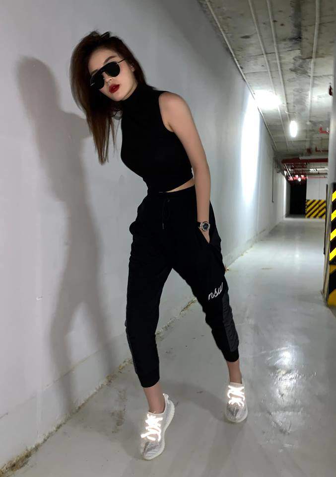 Phi Thanh Vân diện váy bó chẽn sau khi bị chê béo-8