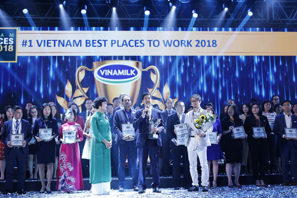 Vinamilk 2 năm liên tiếp là nơi làm việc tốt nhất Việt Nam-1