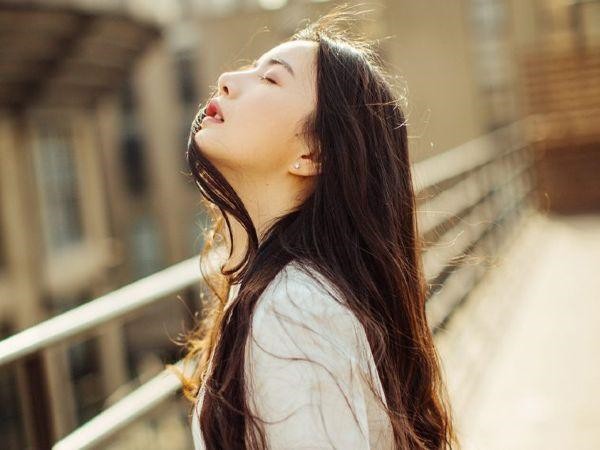 Bắt quả tang chồng đưa nhân tình về nhà để mây mưa, tôi lẳng lặng mở ngăn kéo đưa cho cô gái một thứ rồi bước ra ngoài nghe họ cãi nhau-2