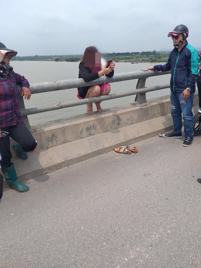 Định nhảy cầu tự vẫn, mẹ bầu thức tỉnh sau một câu nói của bác gái đi đường-3