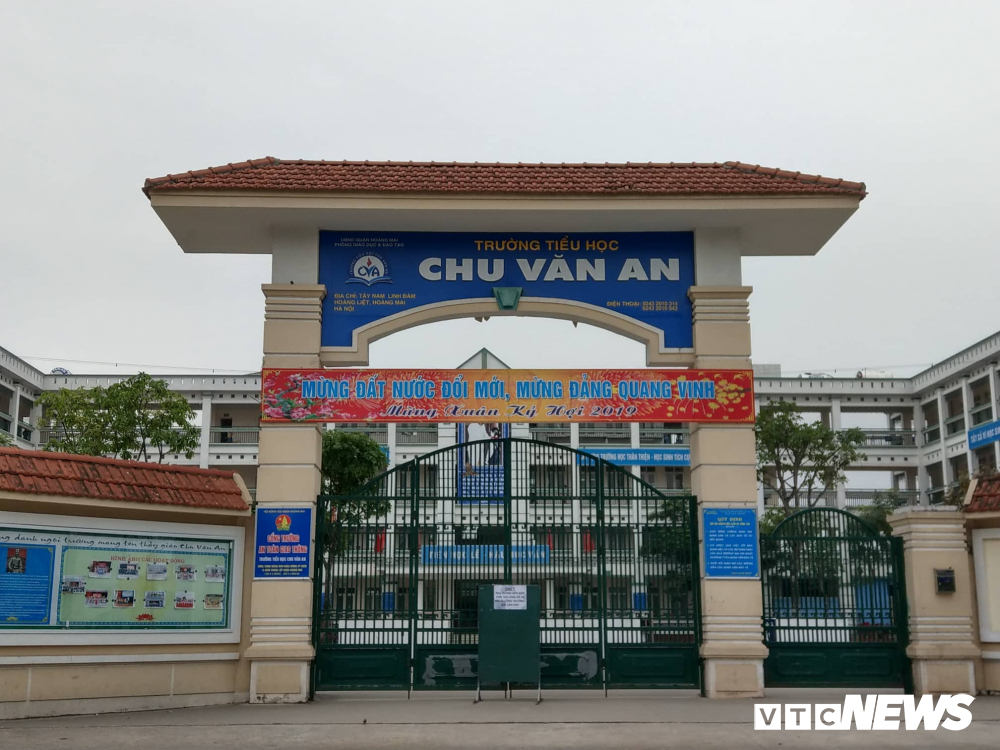 35kg thịt gà ôi thiu được tuồn vào trường tiểu học tại Hà Nội: Thịt chỉ có mùi lạ-1