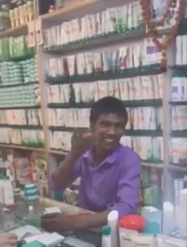 Diễn viên hài Lê Dương Bảo Lâm cợt nhả, miệt thị màu da của nhân viên bán hàng khi ra nước ngoài gây phẫn nộ-2