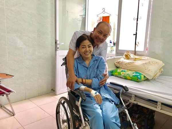 Ăn nhanh ngủ vội, nhập viện vì kiệt sức: Góc tối sau ánh hào quang, cuộc sống sang chảnh của nghệ sĩ Vbiz-19