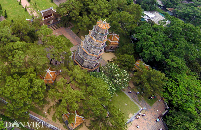 Ngôi chùa đẹp nhất xứ Huế nhìn từ trên cao-3