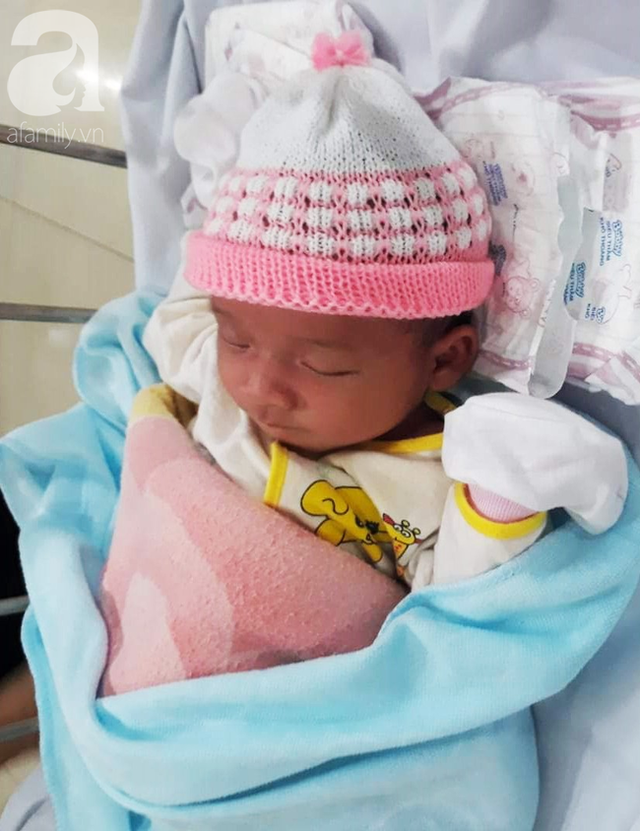 Bé trai 20 ngày tuổi bị bỏ rơi ngoài nghĩa địa, khóc ngất vì đói bụng nhiều giờ liền-1