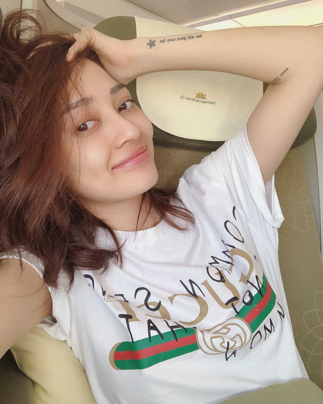 Chỉ vài giây, Bảo Anh khiến dân tình mãn nhãn tuyệt đối với làn da căng bóng mướt mát-2