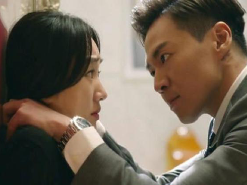 Không ngờ quả đúng là có chuyện mờ ám phía sau chiếc váy ngủ chồng bỗng dưng mua tặng tôi-3