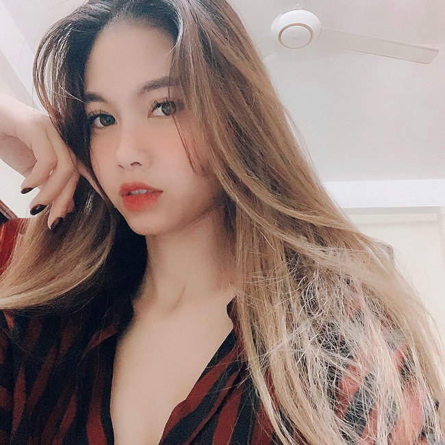 Cô nàng lên mạng than cao 1m6 mà chỉ nặng 36kg nhưng dân tình lại dồn sự chú ý vào chi tiết khác-3