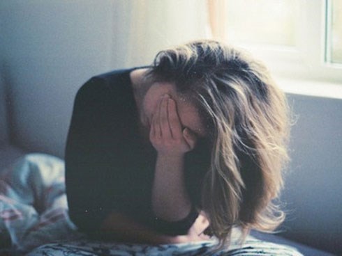 Không ngờ quả đúng là có chuyện mờ ám phía sau chiếc váy ngủ chồng bỗng dưng mua tặng tôi