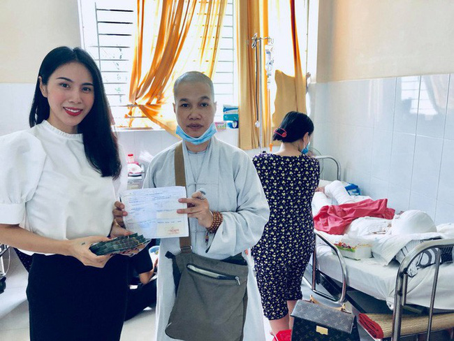 Ít xuất hiện trước công chúng, cuộc sống của vợ chồng Thủy Tiên - Công Vinh ra sao?-12