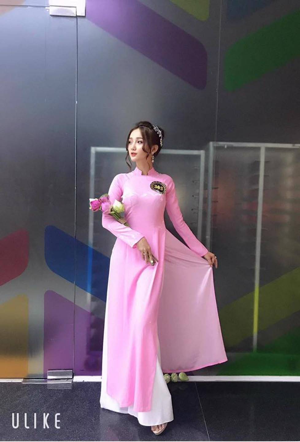 Chọn áo dài hồng làm đồng phục, nữ sinh trường Đại học này đang gây sốt bởi vì quá duyên dáng!-15