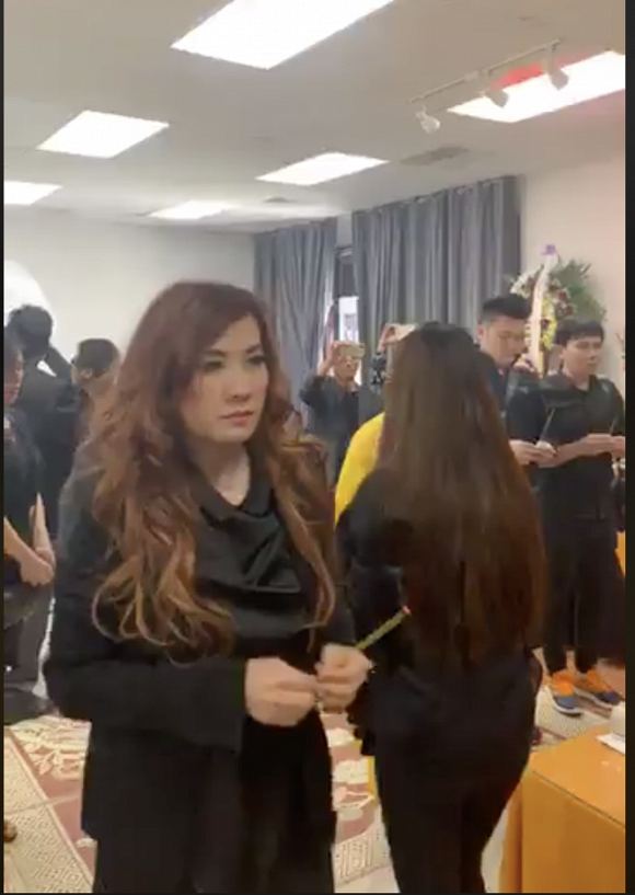 Tang lễ nghệ sĩ Anh Vũ đã được tổ chức tại Mỹ: Nghệ sĩ và khán giả rơi lệ tiễn biệt-3