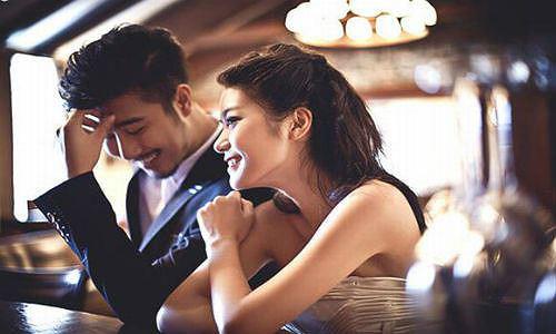 Trai trẻ học đòi ăn chơi và món quà cay đắng từ bướm đêm-1